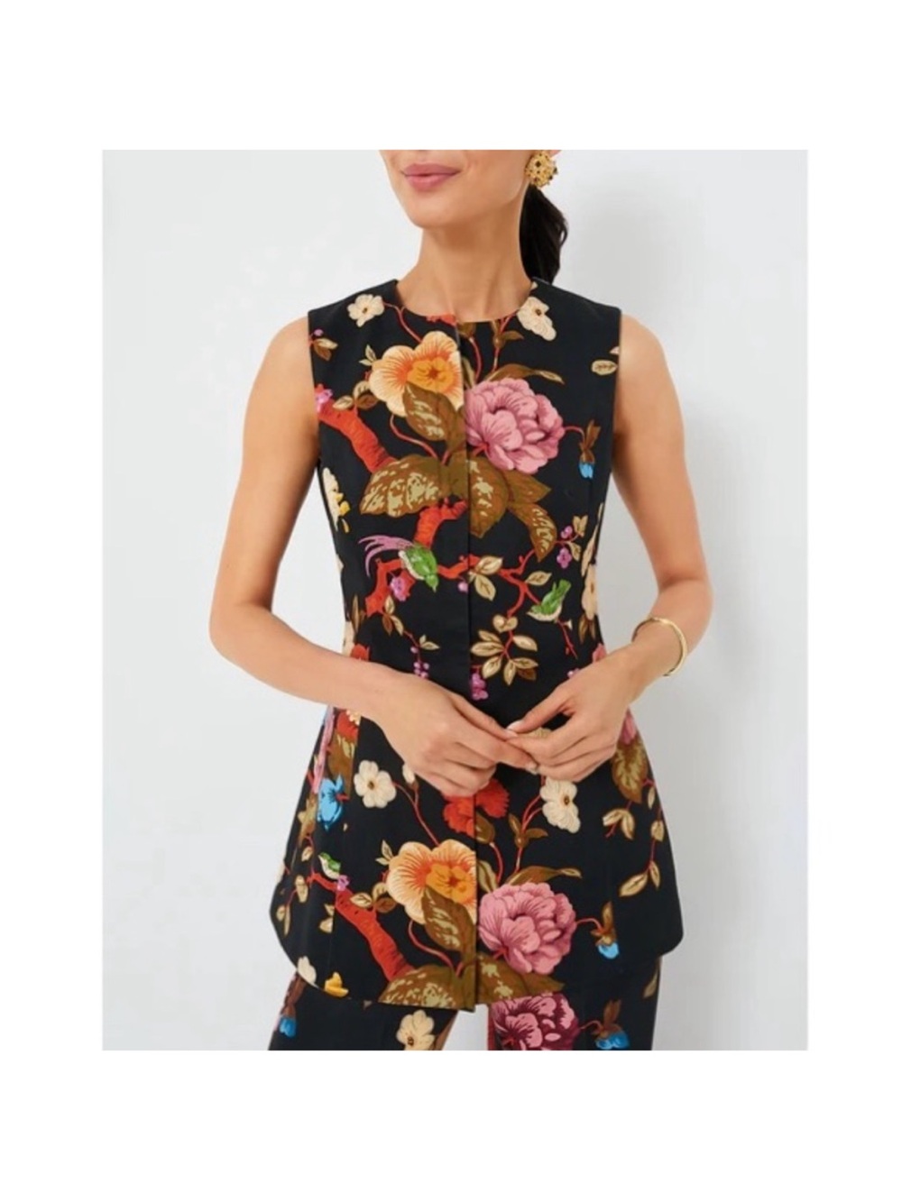 Tuckernuck Baroque Rhoda Tunic Top Moody Dark Bold Floral Workwear Casual Chic